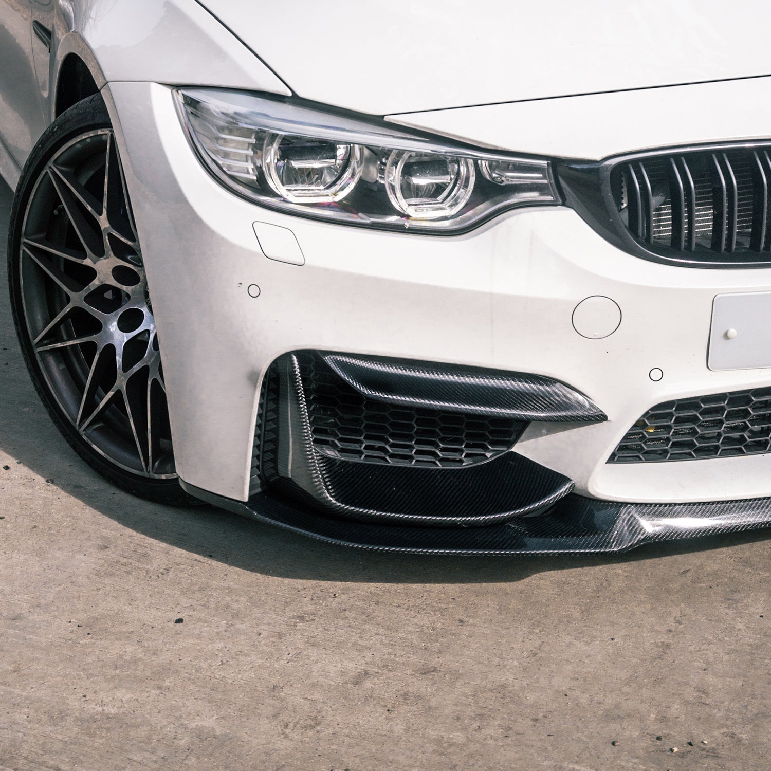 BMW F80 M3 & F82/F83 M4 Pre Preg Carbon Fibre Front Bumper Inserts